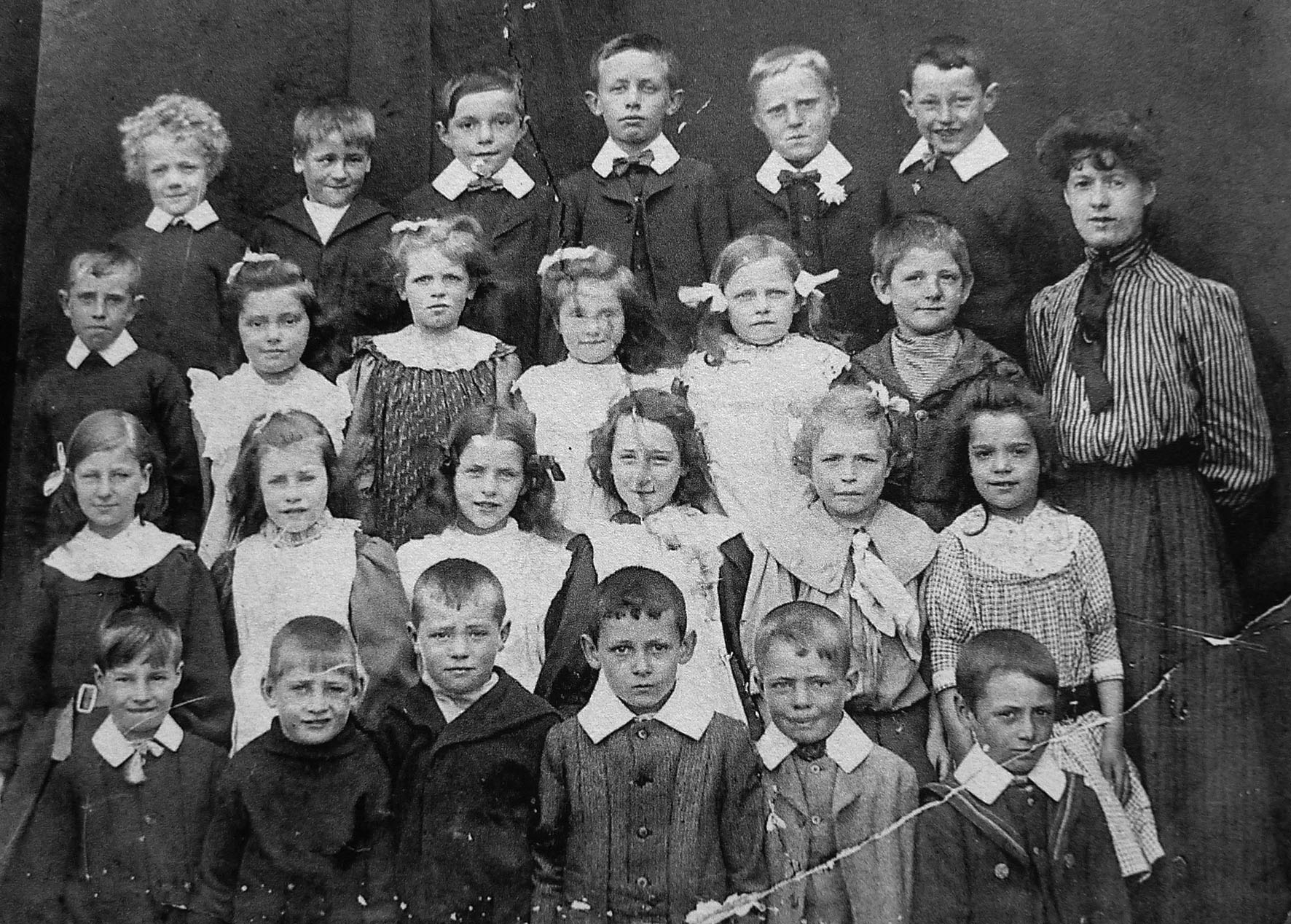 A Rockcliffe School class, 1911